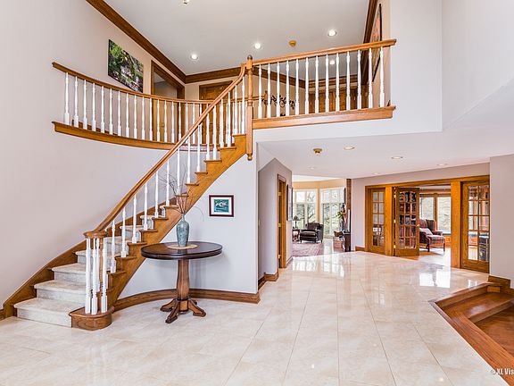 4th image of 3 Ambrose Ln
