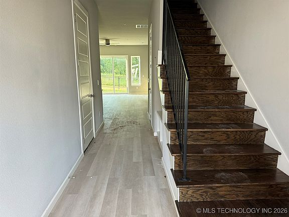 3rd image of 3410 Redbud Ln