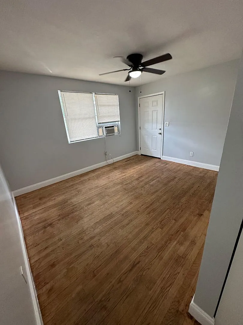 2100 Palafox St. — Photo 1