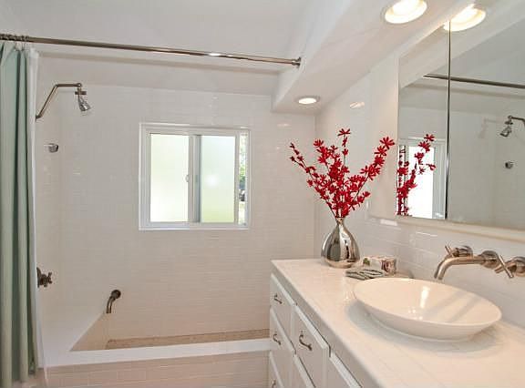 4th image of 2404 Villa Nueva Way