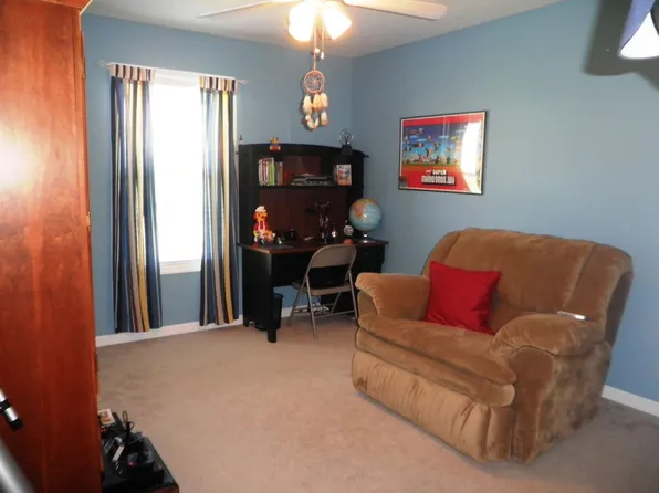 3333 Victoria Ct, Clarksville, TN 37043