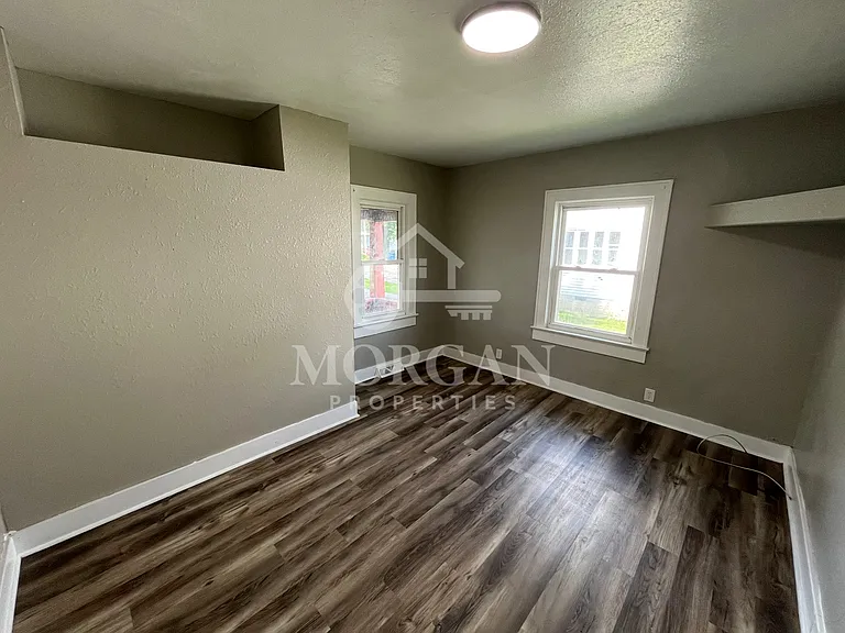 1114 W 6th St — Photo 7