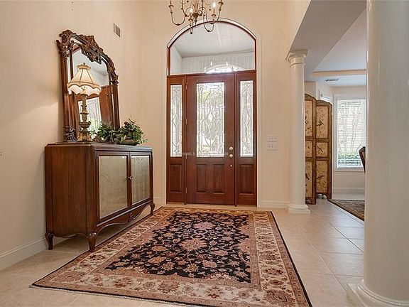 5th image of 18 Hickory Forest Dr