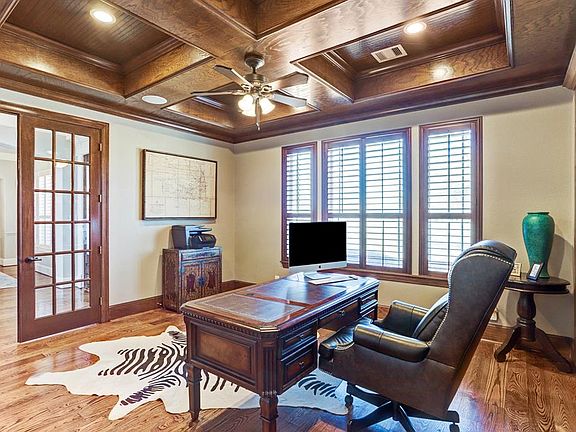 5th image of 4803 Shadow Grass Dr