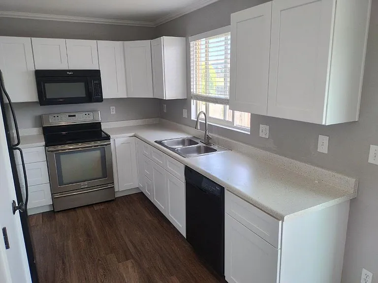 15720 E 48th Pl — Photo 12