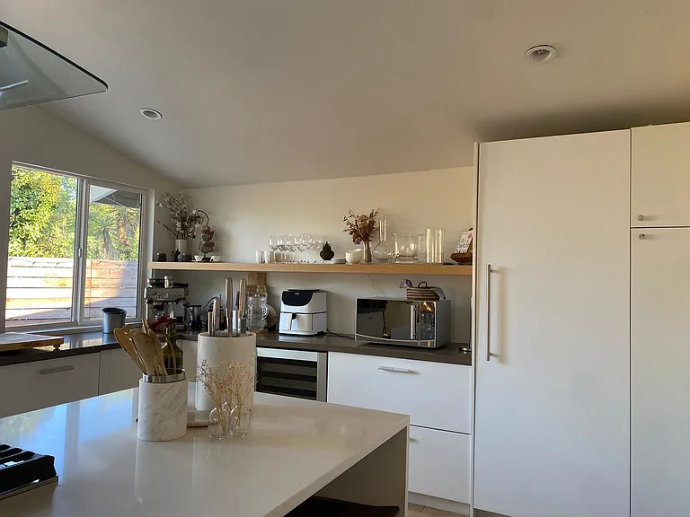5816 Comanche Ave — Photo 12