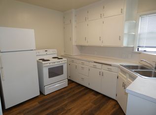 108-122 W 5th St #B, Pt Angeles, WA