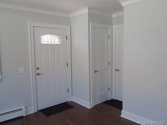 4th image of 20 San Jacinto St