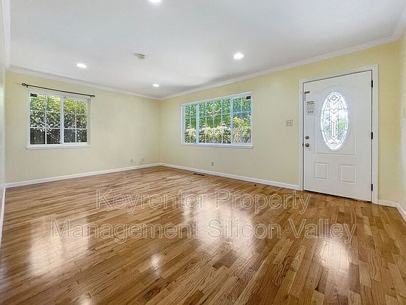 3rd image of 4937 Union Ave