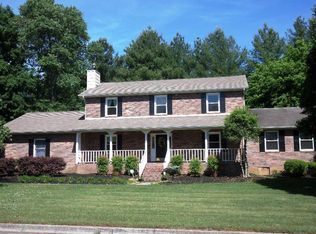 100 Naples Ln, Oak Ridge, TN 37830