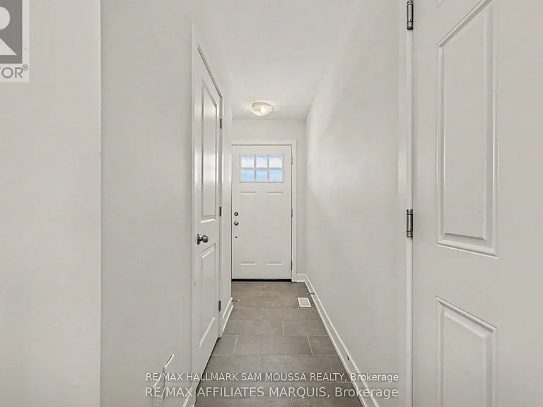 24 Staples Blvd — Photo 4