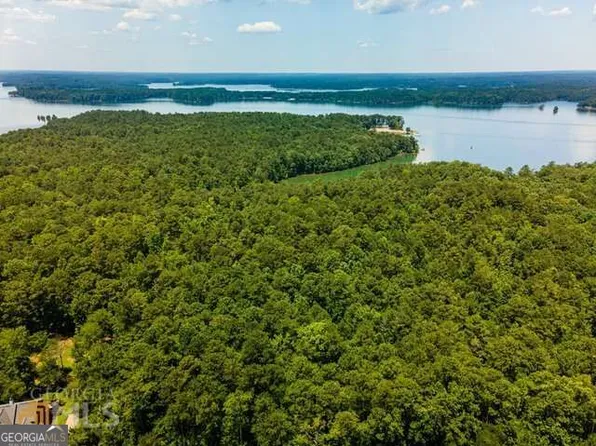 111 Riverbluff Dr, Lagrange, GA 30240