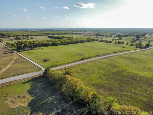 9140 Platinum Ln, Burneyville, OK 73430
