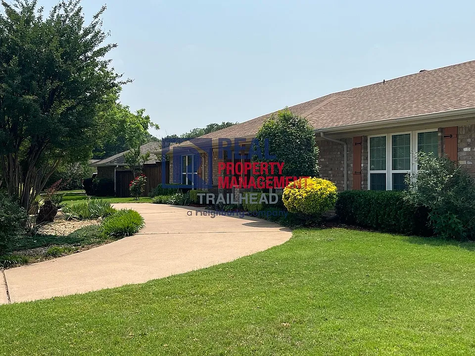 6400 Espana Dr