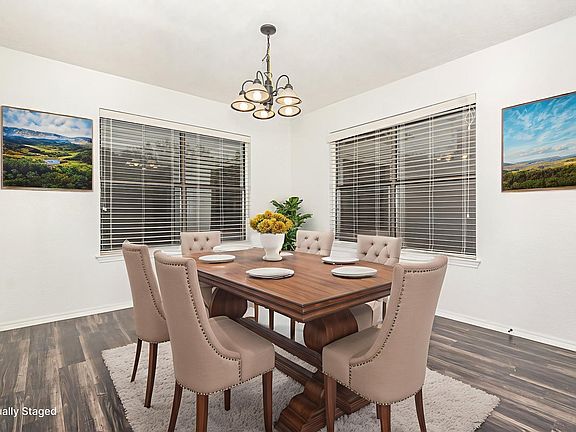 5th image of 1046 Colony St