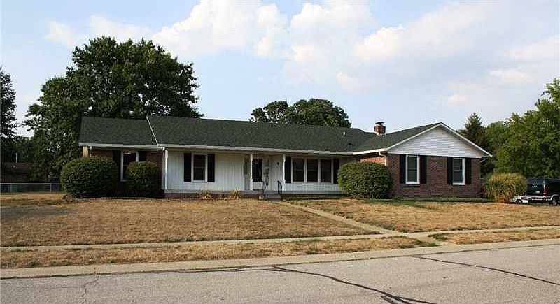 1st image of 1736 Beech Cir