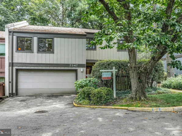 2347 Glade Bank Way, Reston, VA 20191