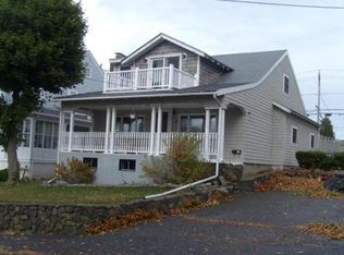30 Phillips Rd, Nahant, MA 01908