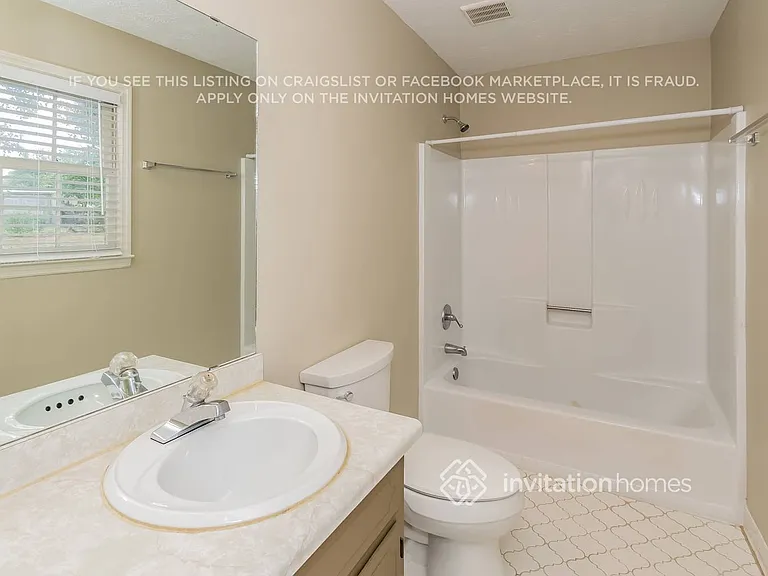 2764 Michelle Cir — Photo 16