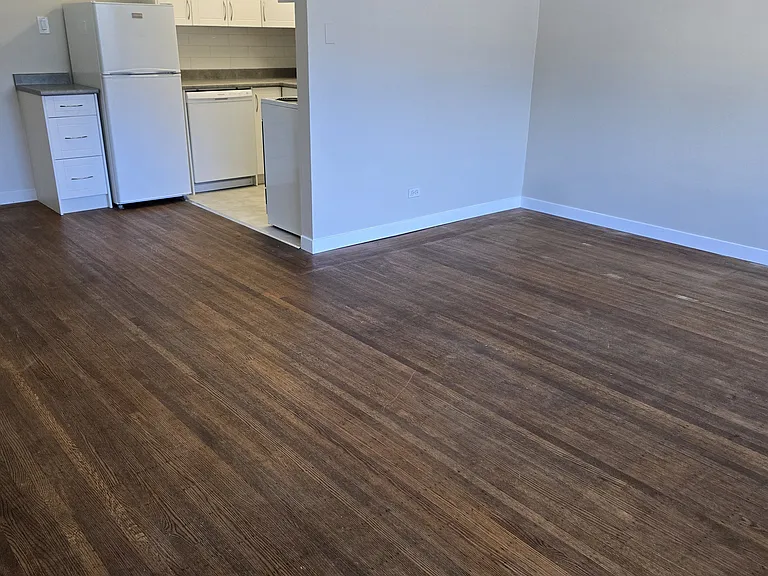 321 Agnes St #15 — Photo 9