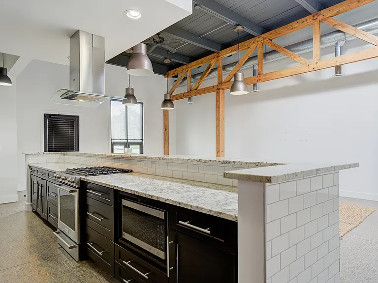 1300 Batavia Ave #2 — Photo 19