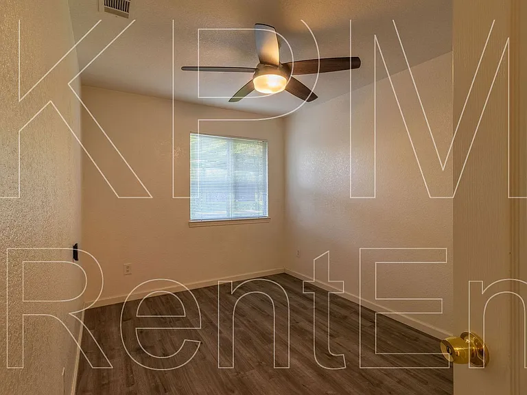 6529 El Capitan Cir — Photo 17