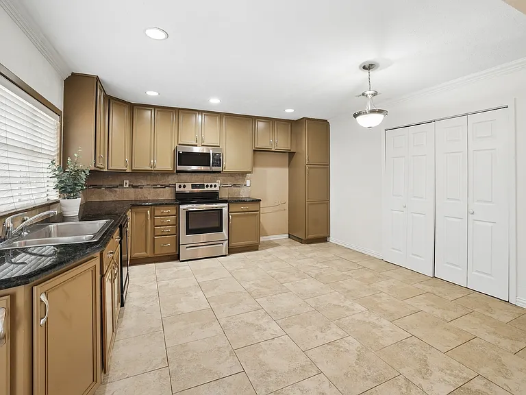 5161 Bartlett Dr — Photo 14