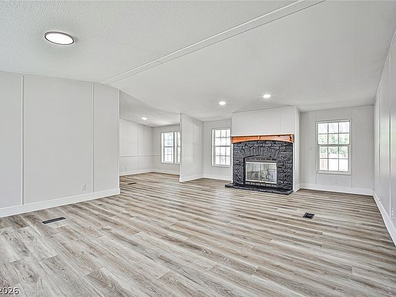 3rd image of 273 Aztec Ln