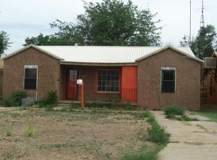 110 SE 10th St, Plainview, TX 79072