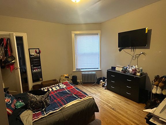 4th image of 8221 S Evans Ave