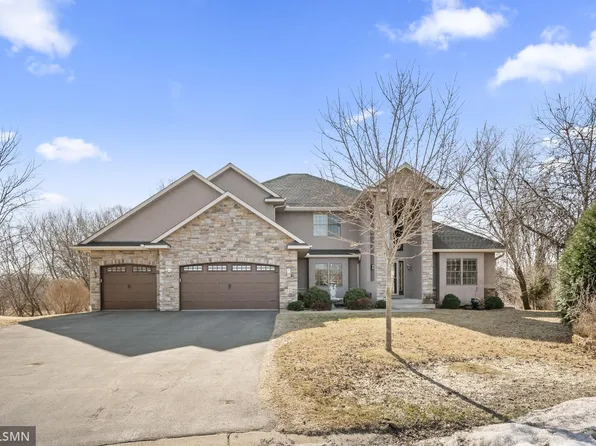 1546 Meadowview Ct, Lino Lakes, MN 55038