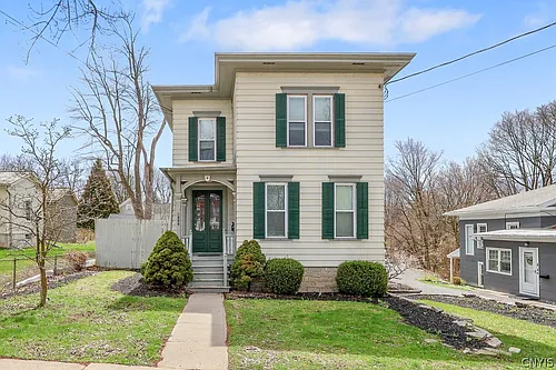 206 E Genesee St Photo 1