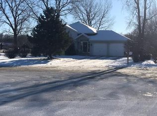 104 Balclutha Ct SW, Poplar Grove, IL 61065