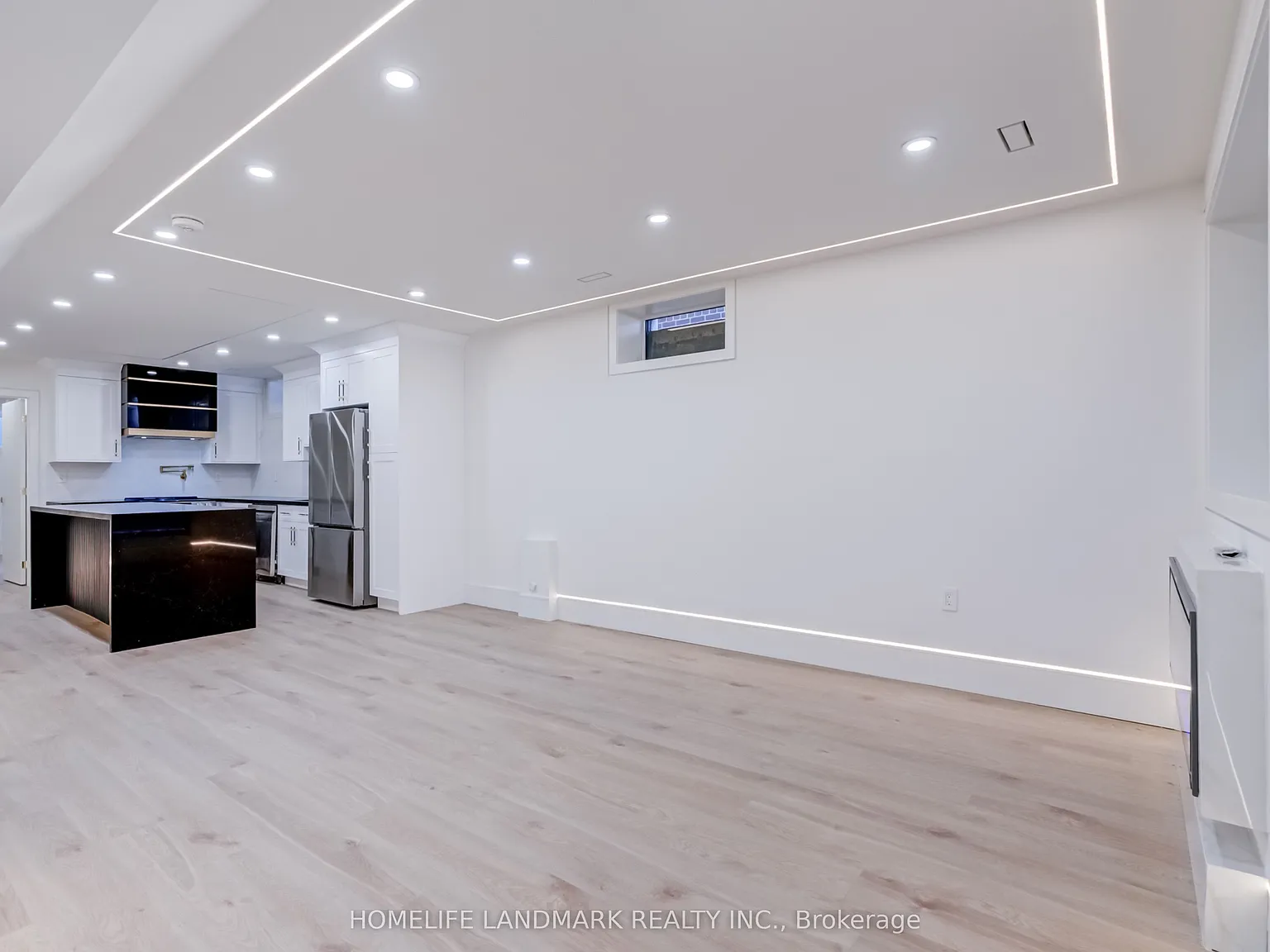 3 bed, $3,695 — Photo 4