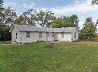 24799 457th Ave, Colton, SD 57018