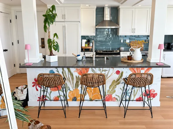 2245 SW Park Pl Unit 7D, Portland, OR 97205