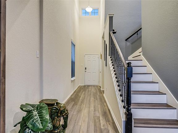 5th image of 441 Bella Luna Way