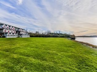 1116 Windward Rd, Milford, CT 06461