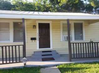 711 W Ridgewood Ct, San Antonio, TX 78212