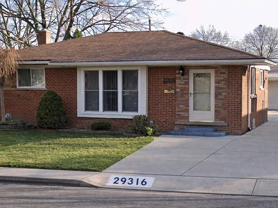 29316 Roan Dr, Warren, MI, 48093