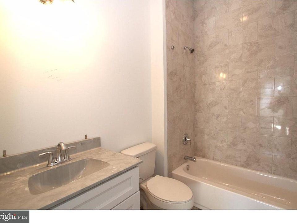 1st image of 3118 Richmond St #1