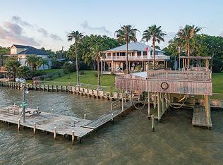 2626 Bay Oaks Harbor Dr, Baytown, TX 77523