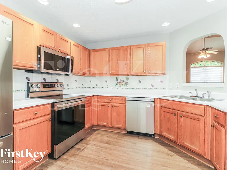 347 Weatherstone Pl — Photo 7