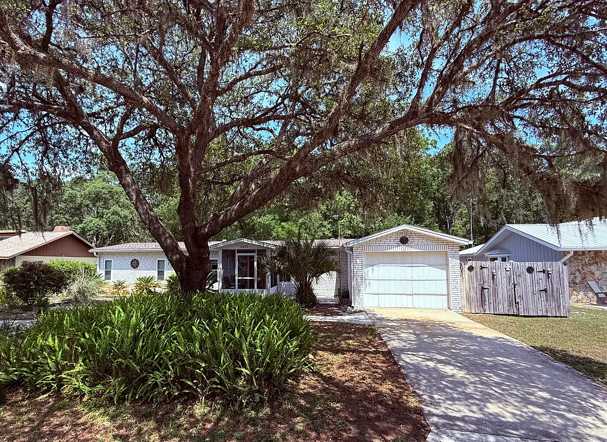 Building Photo - 10033 SW 182nd Ct