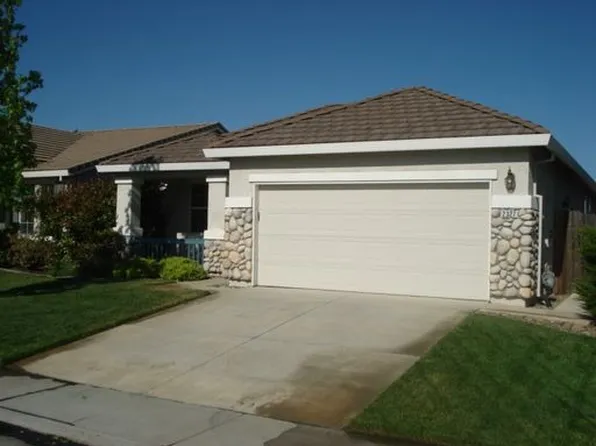 2327 Canary Dr, Rocklin, CA 95765