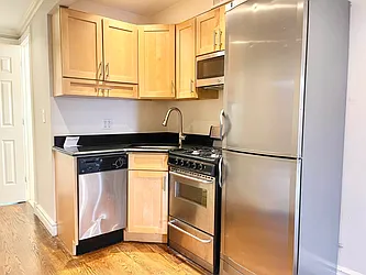 Rented by Century 21 Premier 