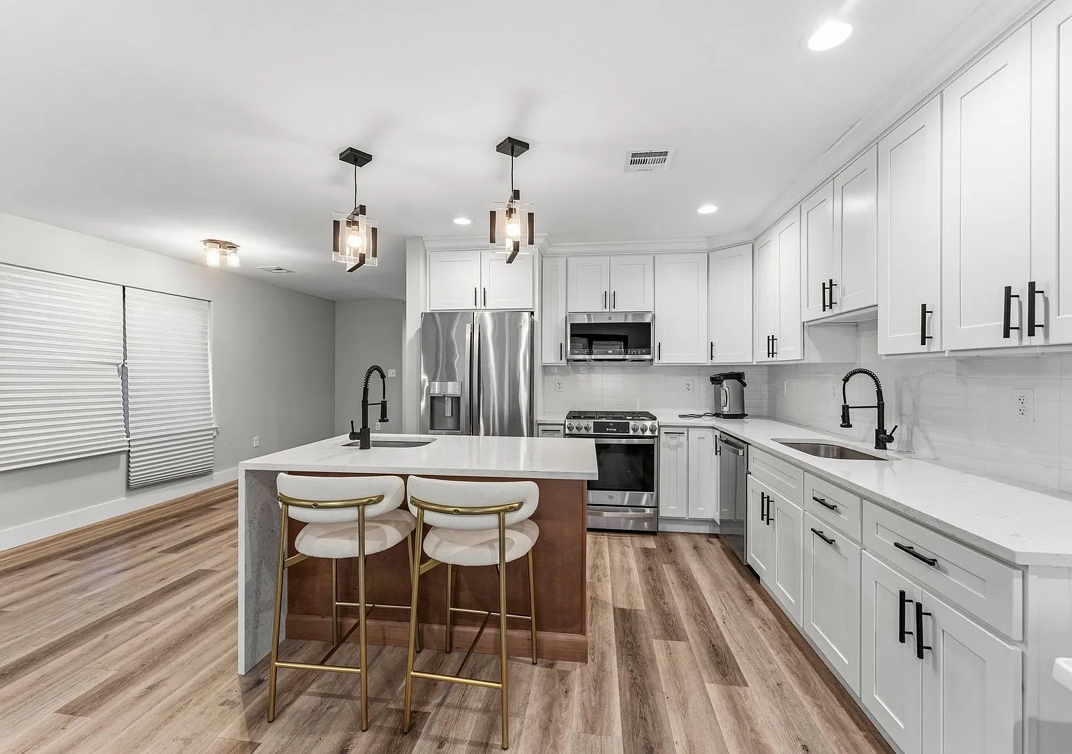 512 Knopf St - 512 Knopf St — Photo 4