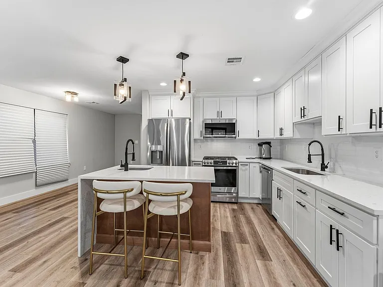 512 Knopf St — Photo 4