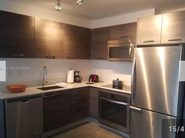 151 SE 1st St #1803 — Photo 6