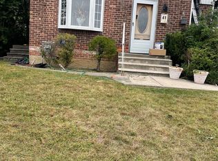 41 Kingston Street, Elmont, NY 11003